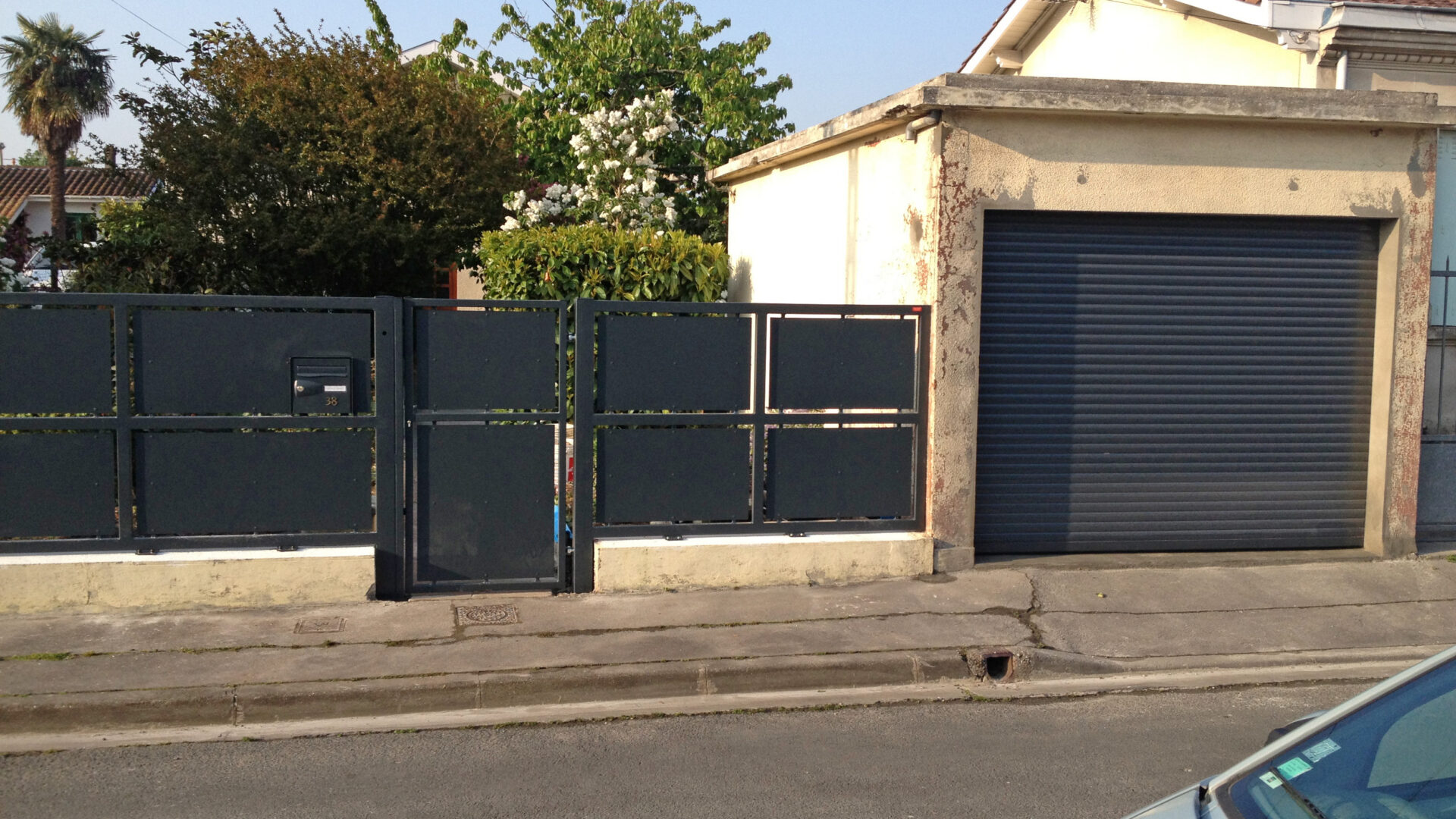 Portail acier galvanisé modèle Paris — Gironde n°7 - photo 3 - Ludovic Lecourt, metallier Bordeaux Gironde