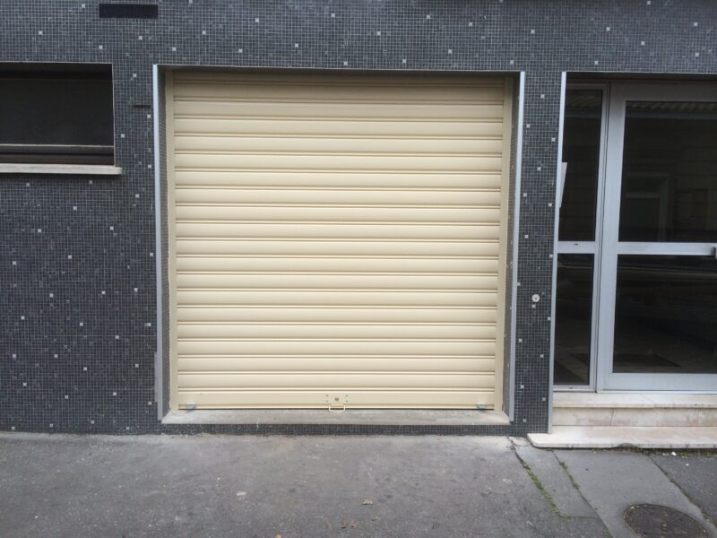 Porte sectionnelle acier — Gironde n°4 - photo 1 - Ludovic Lecourt, metallier Bordeaux Gironde